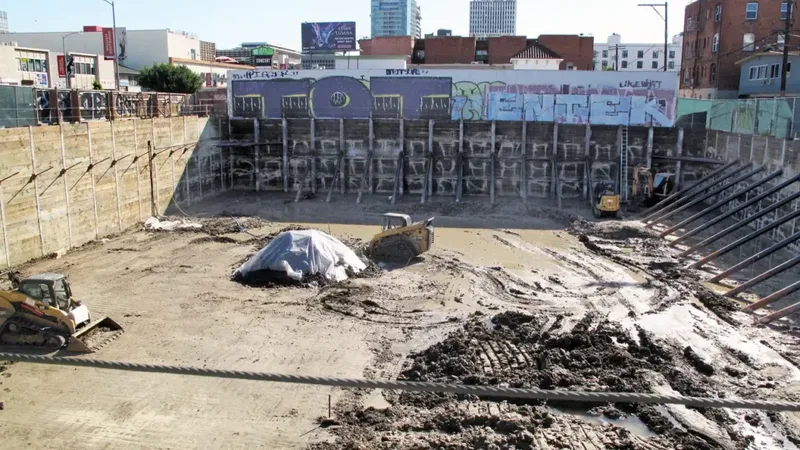 Canteiro de obras onde o técnico em Edificações pode atuar em uma construtora