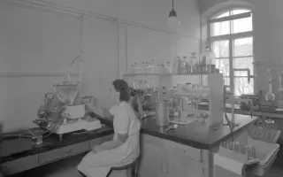 Laboratório de alimentos que ilustra a formação do técnico em alimentos e a continuidade na faculdade