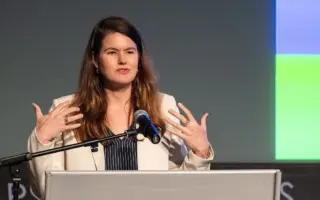 Técnico em Administração atuando em atividades do setor de compras
