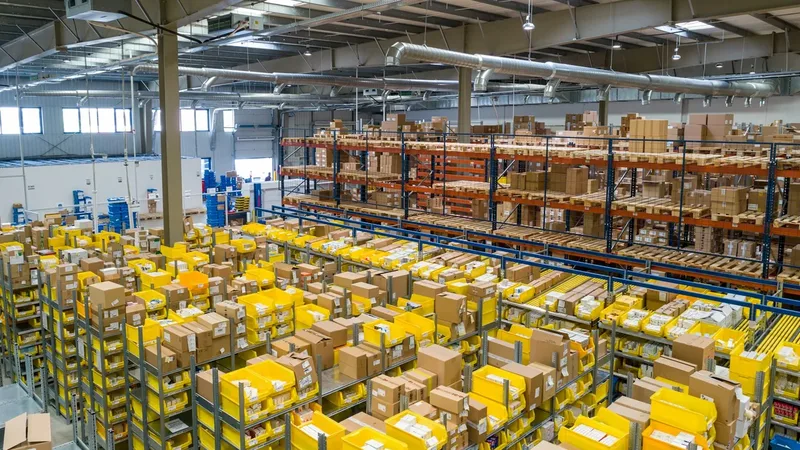 Técnico em Administração e logística em rotina de controle de materiais