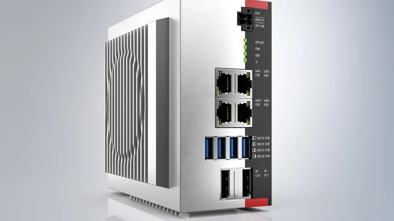 Painel de controle usado em automação industrial e formação técnica