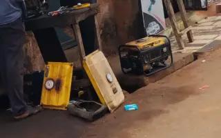 Técnico em Eletromecânica trabalhando na manutenção de um gerador industrial