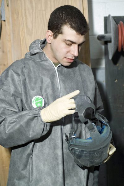 Equipamentos de proteção usados por técnico em segurança do trabalho