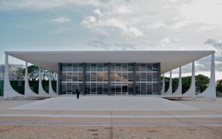 Fachada do Supremo Tribunal Federal em Brasília para ilustrar o cargo de técnico judiciário