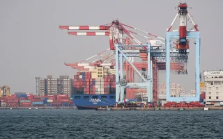 Curso técnico em Comércio Exterior: porto e operação de cargas
