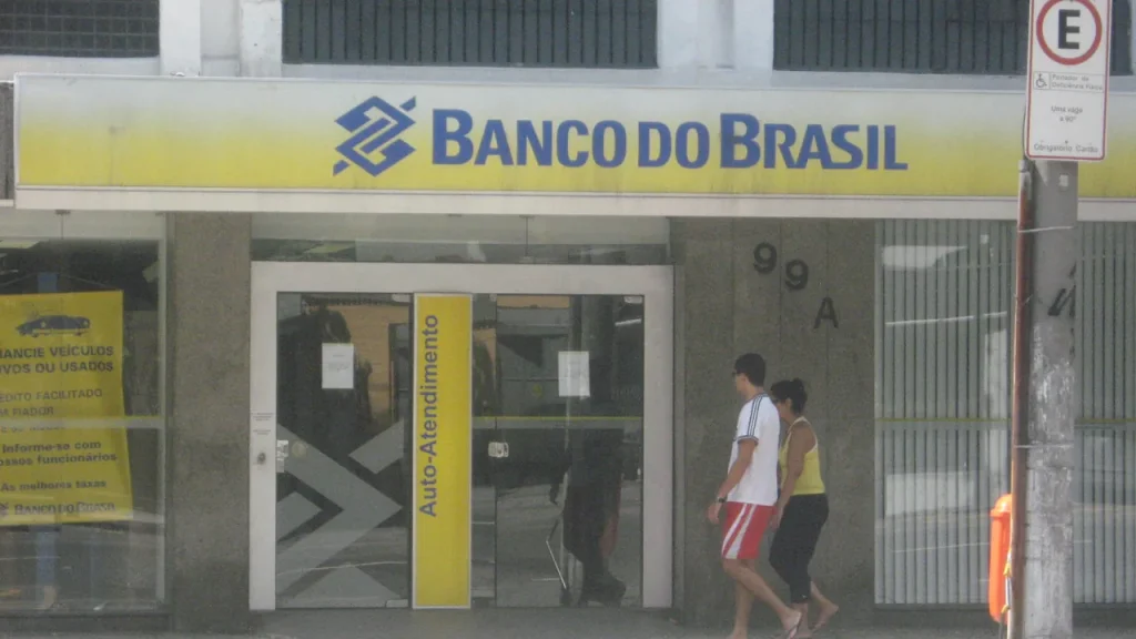 Imagem de destaque do concurso Banco do Brasil 2026, mostrando uma agência do Banco do Brasil.