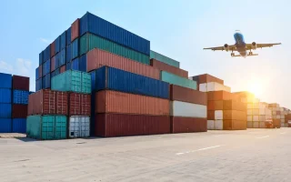 Técnico em Comércio Exterior em operações de importação e exportação para compliance aduaneiro
