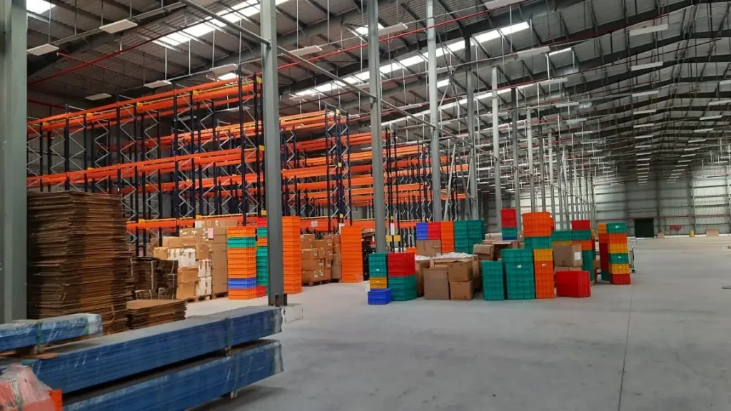 Técnico em Logística pode trabalhar com compras públicas em armazém e estoque