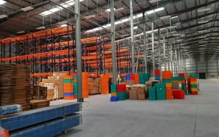 Técnico em Logística pode trabalhar com compras públicas em armazém e estoque