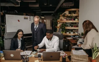 Técnico em Contabilidade trabalhando no departamento pessoal