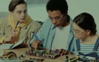 Técnico em Administração e qualidade: estudantes analisam processos e atividades técnicas