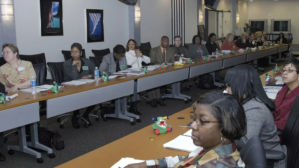 Técnico em RH eSocial em reunião de recursos humanos