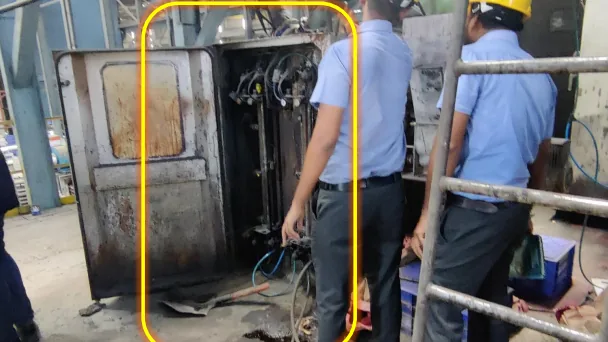Técnico de Segurança do Trabalho acompanha uma inspeção em ambiente industrial
